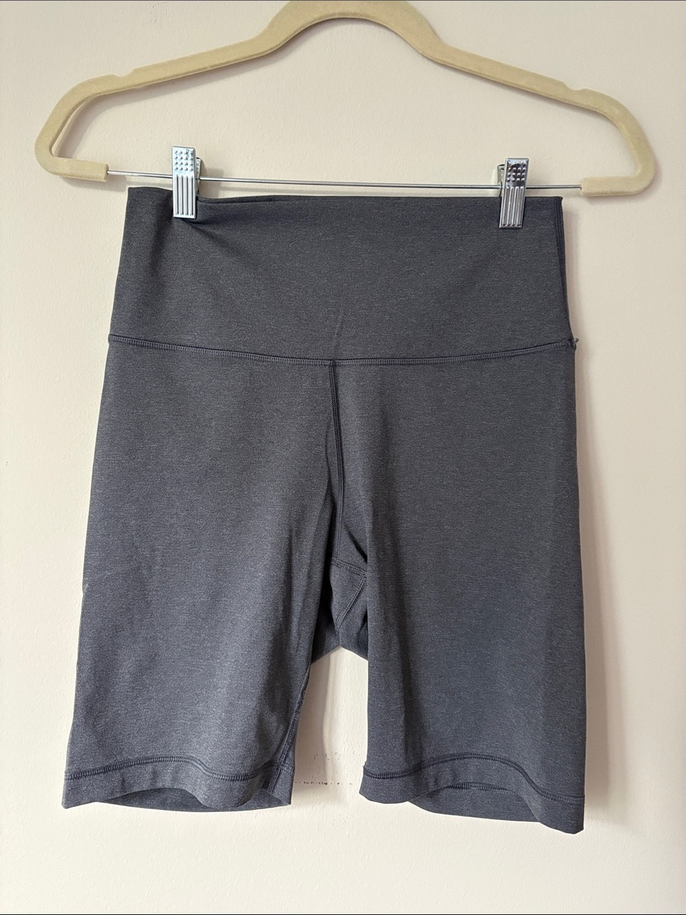 Everlane Women's High-Rise Charcoal Bike Shorts